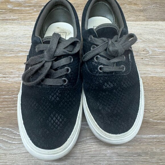 Vans Era Platform Black Snake Embossed Suede Sneaker Women's Size 7.5 - Picture 2 of 7